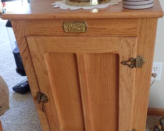 OAK 1 DOOR STAND