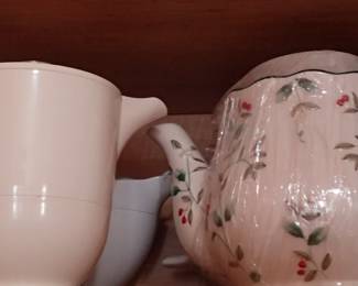 KITCHENWARE