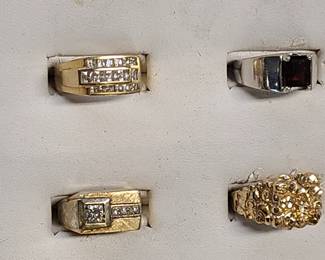 Assorted Gold rings 