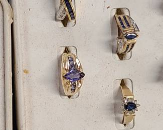 Assorted Gold rings 