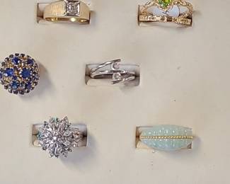 Assorted Gold rings 