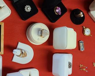 Assorted Gold jewelry 