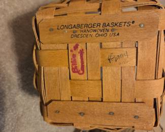 #71 Set of 2 Longaberger Baskets - 1994 Christmas Basket & Fruit Basket w/handle $25.00