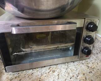 #87 Hamilton Beach Toaster Oven $20.00