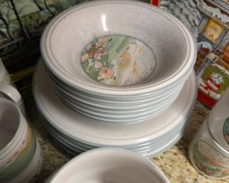 #79 Savoir Viure Hillsdale "as is" mixed set $120.00