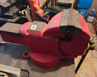 #109 Craftsman No 5 Red Vice - 391.51202 $125.00