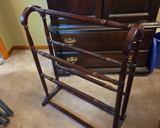 #35 Laminate Quilt Rack - (top needs a little glue) - 27x8x34 $20.00