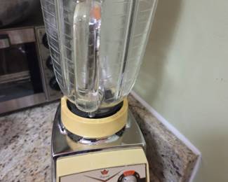 #86 Osterizer Blender $20.00