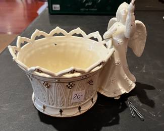 #362	lenox	Lenex angel with a pot 	 $20.00 			
