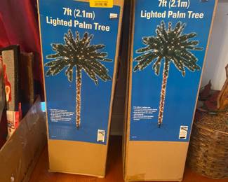 #334	christmas	7 foot prelight palm trees 	 $40.00 			
#335	christmas	7 foot prelight palm trees 	 $40.00 			
