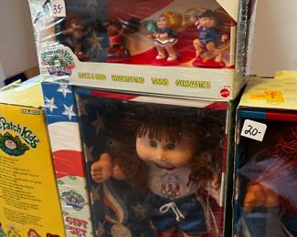 #307	cabbage patch doll Olympikids collection small plastic figurans 	 $35.00 			
