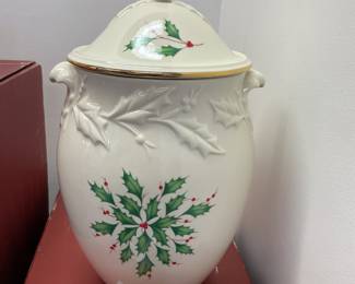 Holiday Cookie Jar