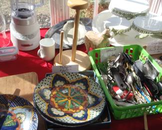 Mexican plates (4) and kitchen items