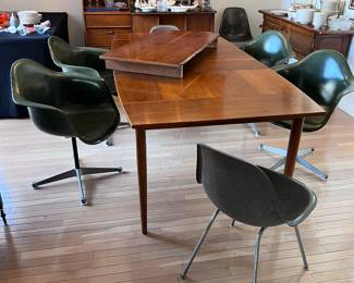 Great Modern table total of seven Herman Miller shell chairs
(2 types - set of 4 & 3)