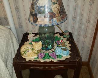 Small Table
Ball Jar Lamp