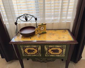 Bear themed table