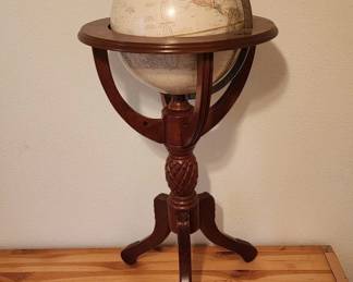 Lot # : 344d - George F Cram Classic rotating globe on wood stand