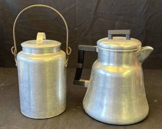 Lot # : 324z - Vintage aluminum coffee percolator & covered