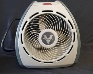 Lot # : 200 - Vornado Touchstone 500 vortex heater