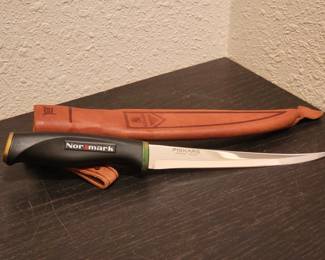 Lot # : 322d - Vintage Fiskars Normark Finland fish knife/sheath
