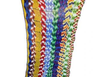 Lot # : 214z - Vintage handmade crocheted afghan
