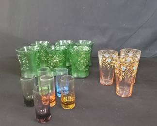 Lot # : 331 - Box of vintage glasses