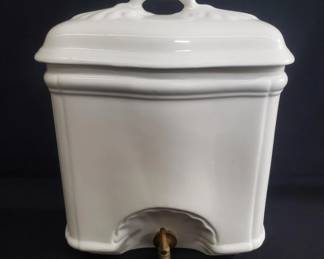 Lot # : 106 - Vintage English lavabo and basin
