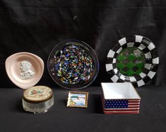 Lot # : 347 - Coronation 1937 dish, spatter glass plate, art