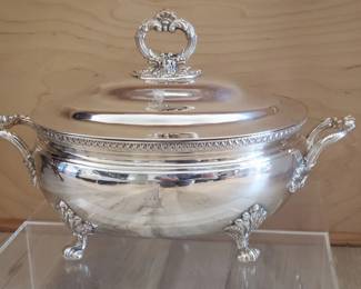 Lot # : 200s - Antique Victorian era silver plate tureen