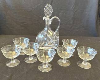 Lot # : 323z - Vintage etched glass decanter & glasses