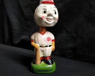 Lot # : 265 - Vintage Cincinnati Reds bobble head