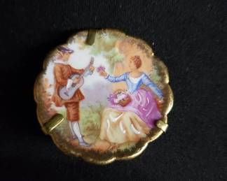 Lot # : 350 - Limoges miniature decorated plate with wire stand