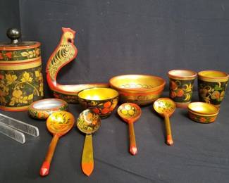 Lot # : 310 - Group of Russian lacquer, canister, bowls, cups, spoons