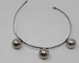 Lot # : 344 - Sterling silver choker