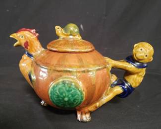 Lot # : 232 - Oriental Accent ceramic teapot