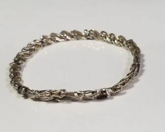 Lot # : 238 - Sterling silver and smoky quartz bracelet