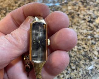 VINTAGE SEIKO LADIES WATCH 