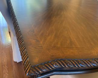 hooker table 8 chairs and leaves  just beautiful formal dinning set 