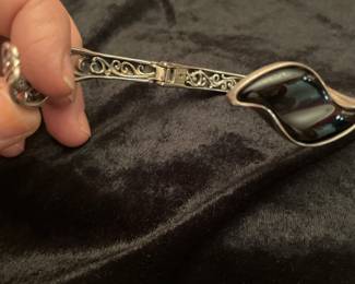 showing hinged part 