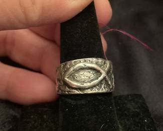 RETIRED STERLING JAMES AVERY RING approx size 8