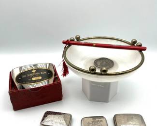 185 EclecticVintageCollectiblesSumitomoBankSilverCasesCoin