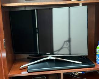 Flatscreen TV