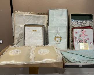vintage boxed linens