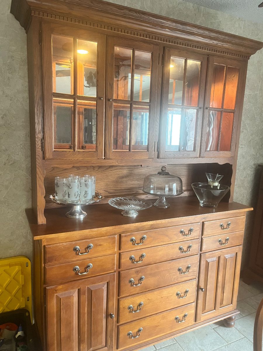 Beautiful Keller hutch