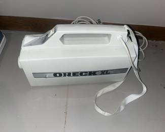 Oreck XL BB-280D Handheld Compact  Vacuum White hose and attachments 