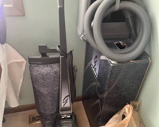 Kirby, vacuum cleaner with accessories