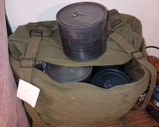 Gas mask in the sealed cans M11