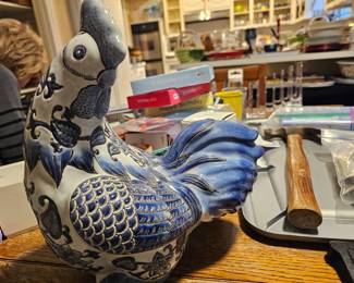 Lladro, Hummel-Goebel, Willow Tree, Beatrix Potter, Fitz and Floyd, David Winter, Jim Shore, Department 56 collectibles