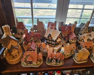 Lladro, Hummel-Goebel, Willow Tree, Beatrix Potter, Fitz and Floyd, David Winter, Jim Shore, Department 56 collectibles