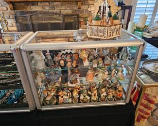 Lladro, Hummel-Goebel, Willow Tree, Beatrix Potter, Fitz and Floyd, David Winter, Jim Shore, Department 56 collectibles